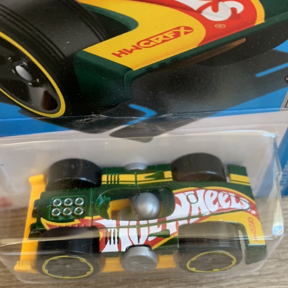 Hot Wheels Flippin Fast HW Celebration Racers Car Hotwheels Mattel New 2024 Asan - Picture 3 of 5
